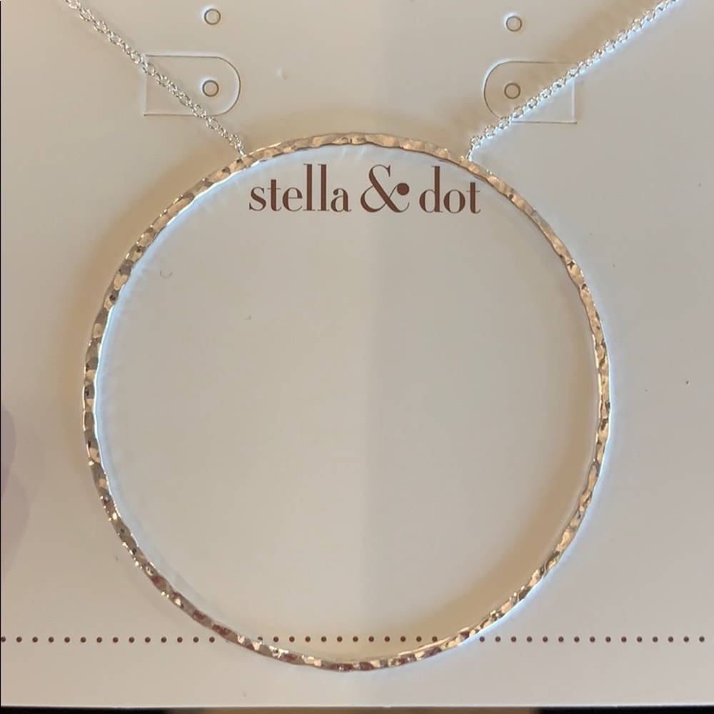 Stella & Dot Hammered Circle Necklace